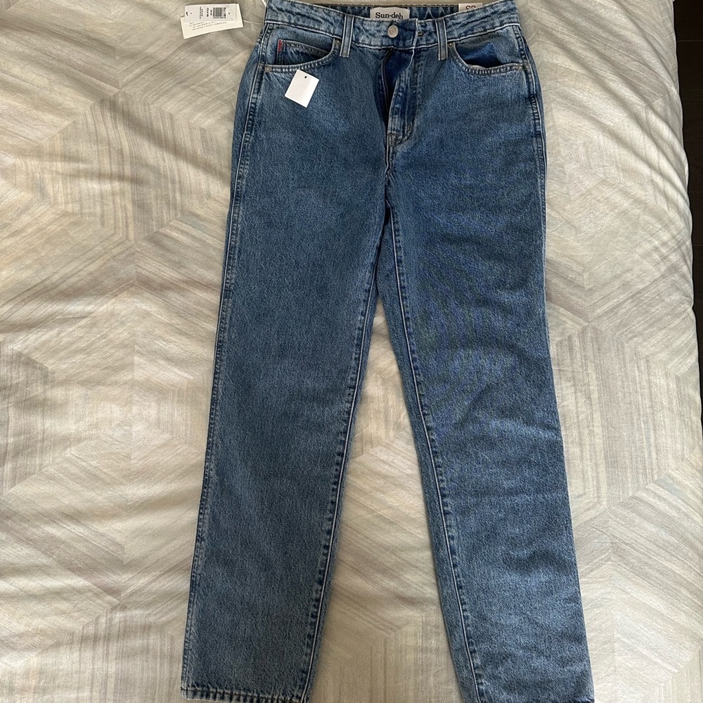 Aritzia Sundeh Best Lola Mom Jeans BRAND NEW WITH TAGS